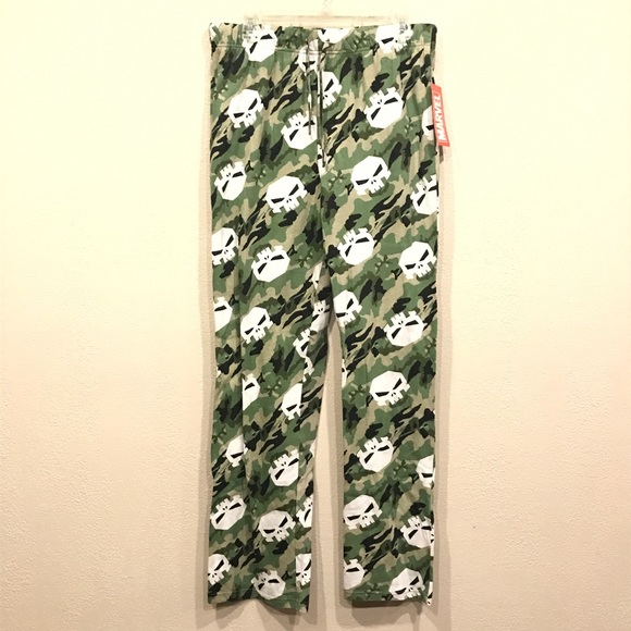 Marvel Punisher Pajama Pants - Picture 2 of 4